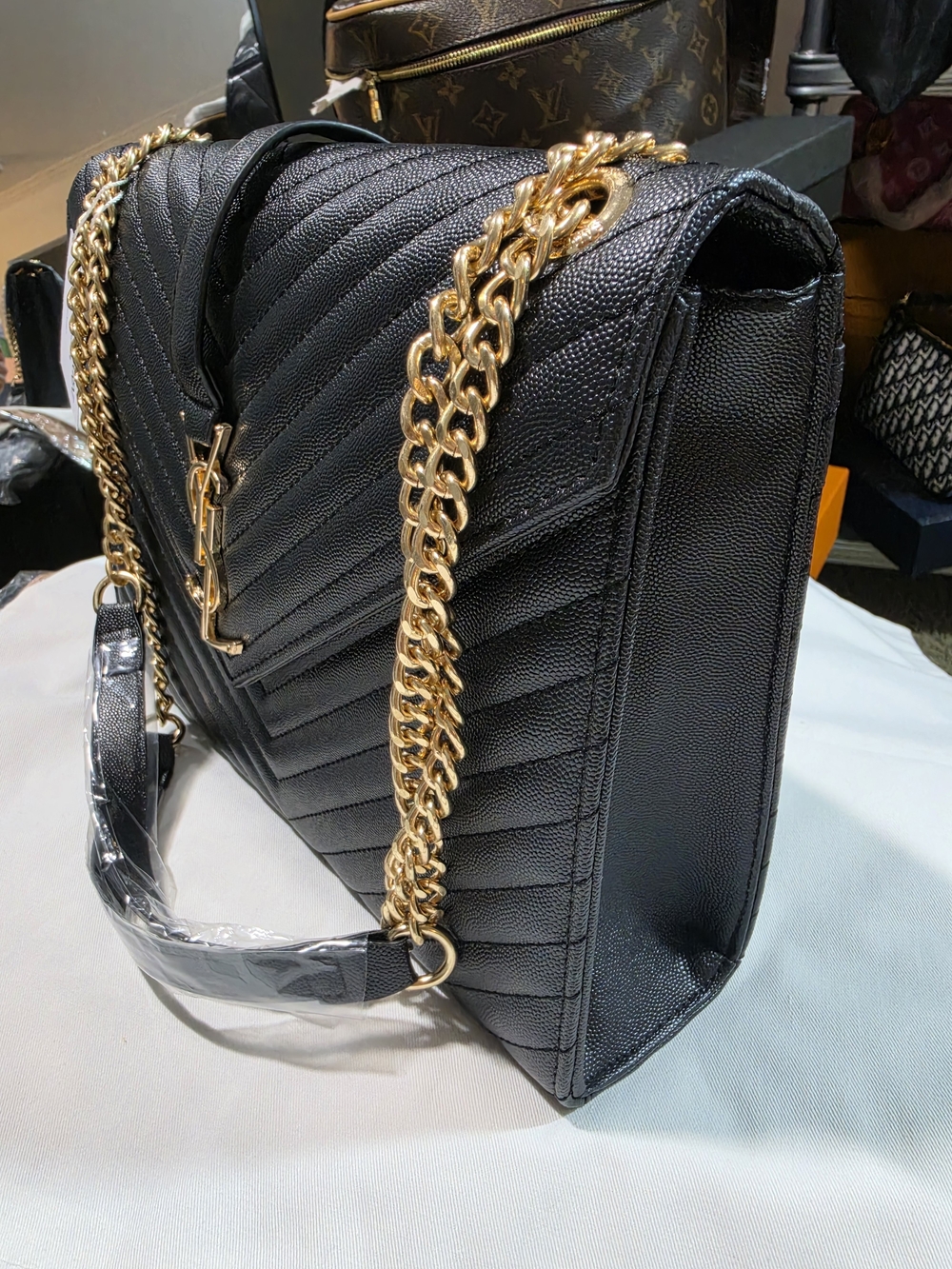 Classy & Chic Black Quilted Shoulder Bag with Gold Chain